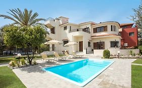 Hriska Luxury Villa